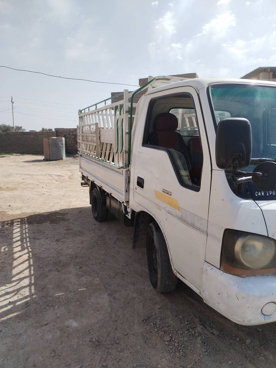 سلام عليكم ورحمة الله وبركاته
للبيع كيه حمل موديل 2003
كير محرك شاصي كله كفاله 
كهربائيات كلها شقاله 
تخم تاير جديد 
حداديه جديده
سياره بسمي رقم جديد 
شرط التحويل سنويه ل 2030
السعر 77 
رقم الهاتف ***********
خابر ودلل للعنوان صلاح الدين مفرق الشرقاط
