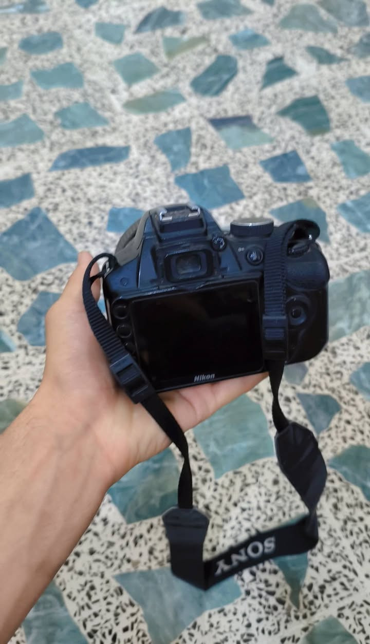 السلام عليكم كامره نيكون 3200d كامل مواصفات 
للأستفسار خاص: *********** واتساب اتصال.
