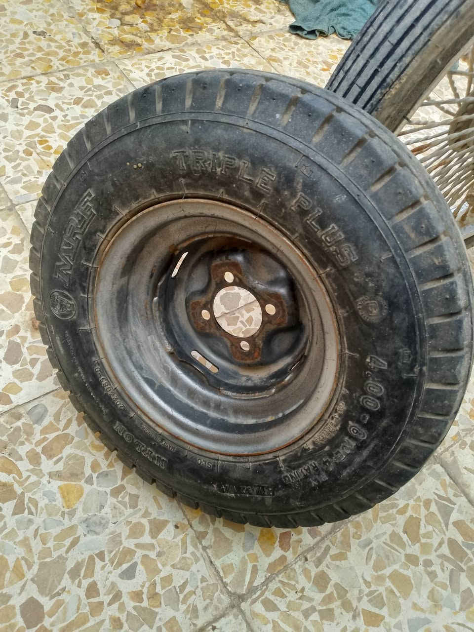 سلام عليكم ويل مال 22 وتاير جبلي جديد للبيع ***********
