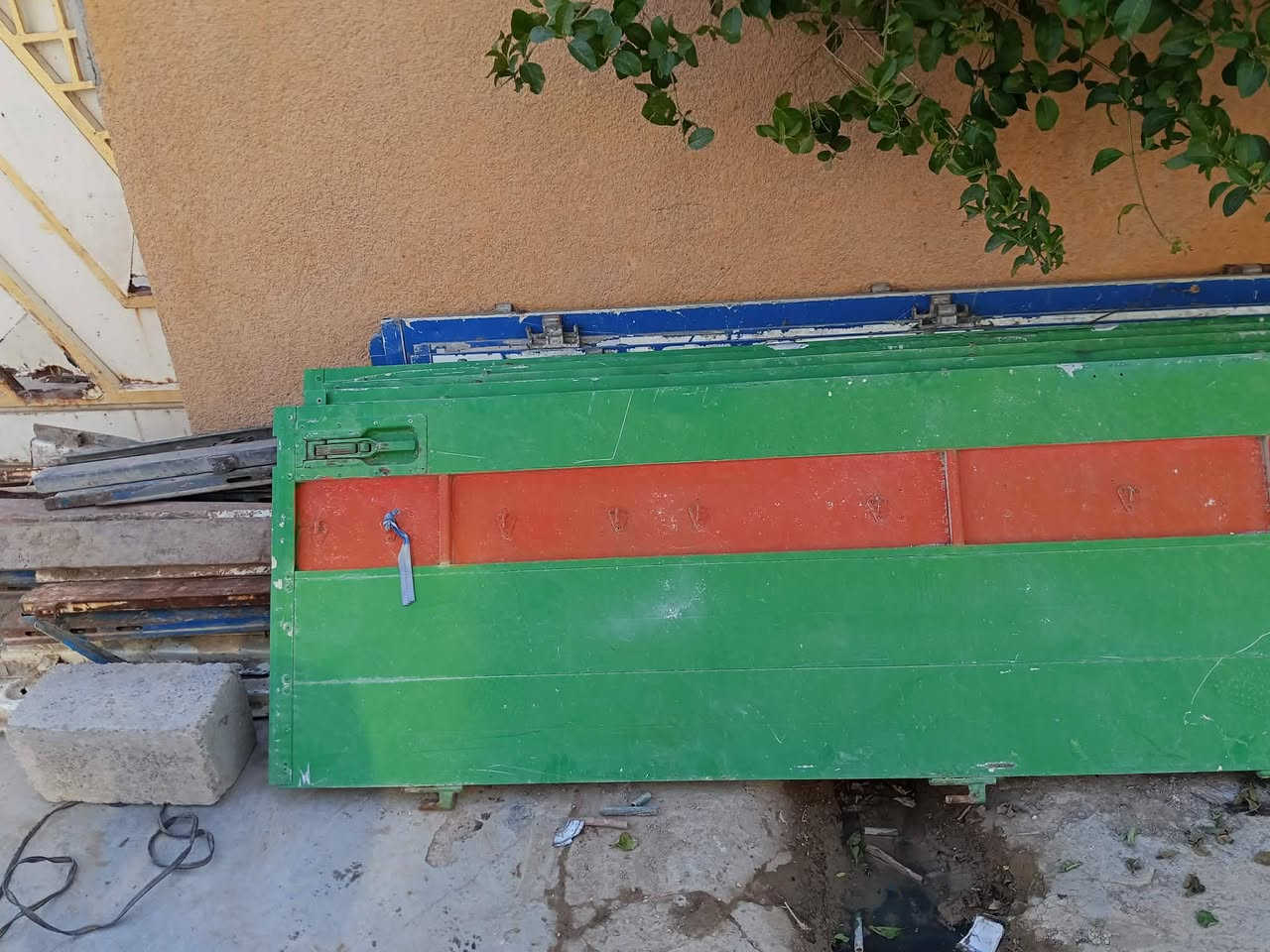 سلام عليكم اجناب كرون كامل مع باب دفتري للبيع مكان ديالى ناحية كنعان ‏‪***********‬‏
