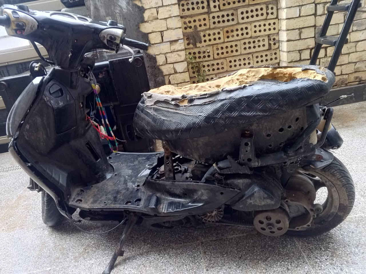 سلام عليكم لبيع سكني نثيه
علوان بغداد ***********
