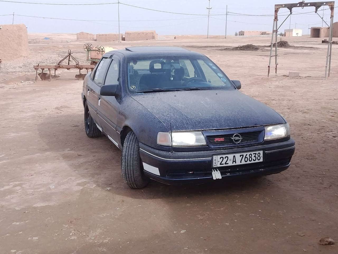 سيارة للبيع موديل 1991محدثه 1995محرك2020بل شرط كير ومحرك نضيفه وحلوه وبيها دفتر بانزين سنويه انتهاء 2031سياره شرط التحويل مكاني حيل عسكري السعر 55////***********
