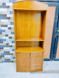 معرض ابلازمه • زاويه ملابس • كابينة عرض • دولاب ملابس • ديكور منزلي • ...