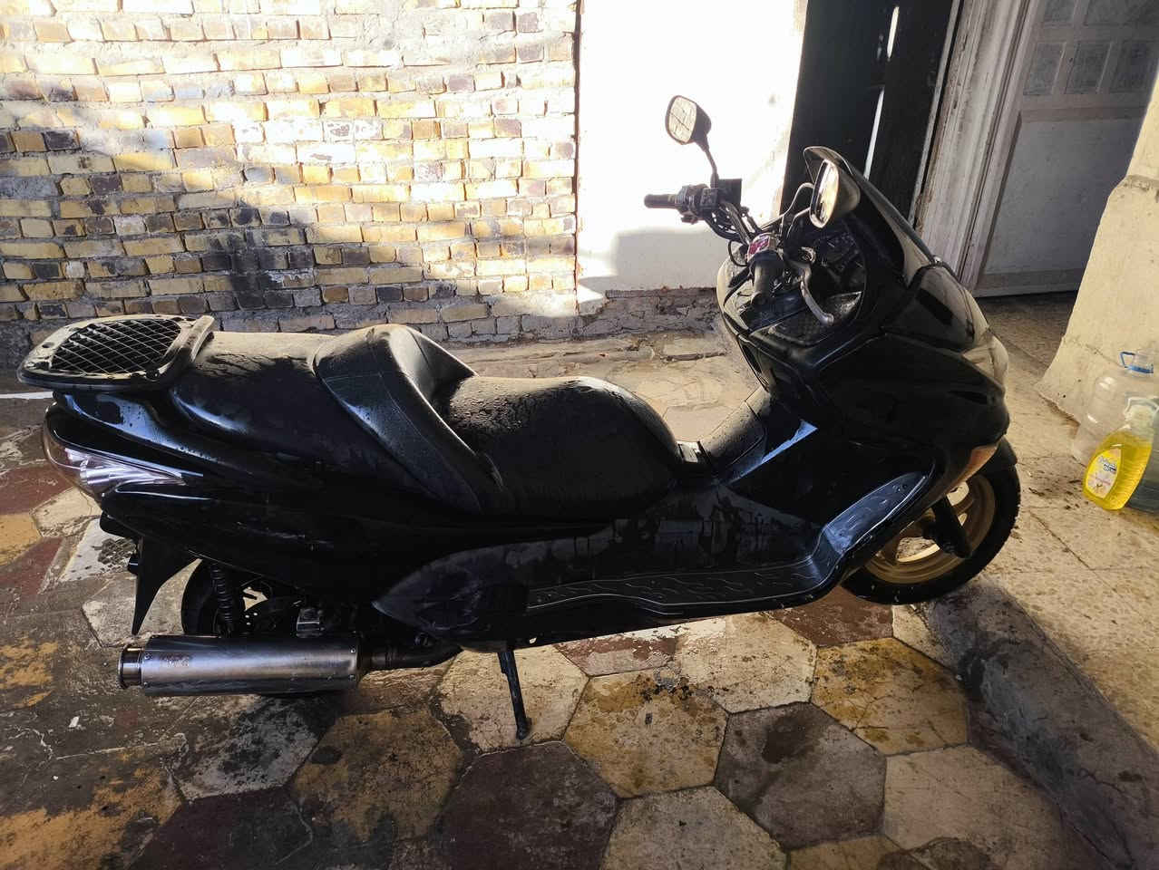 سلام عليكم دراجا فورزة 09  شغال 7 نمر. 4 تحويلات صارنصا رياطي  يدات رياطي طالب فقط مراوس ب فيوجن نطيفة رقمي بي واستاب ***********
