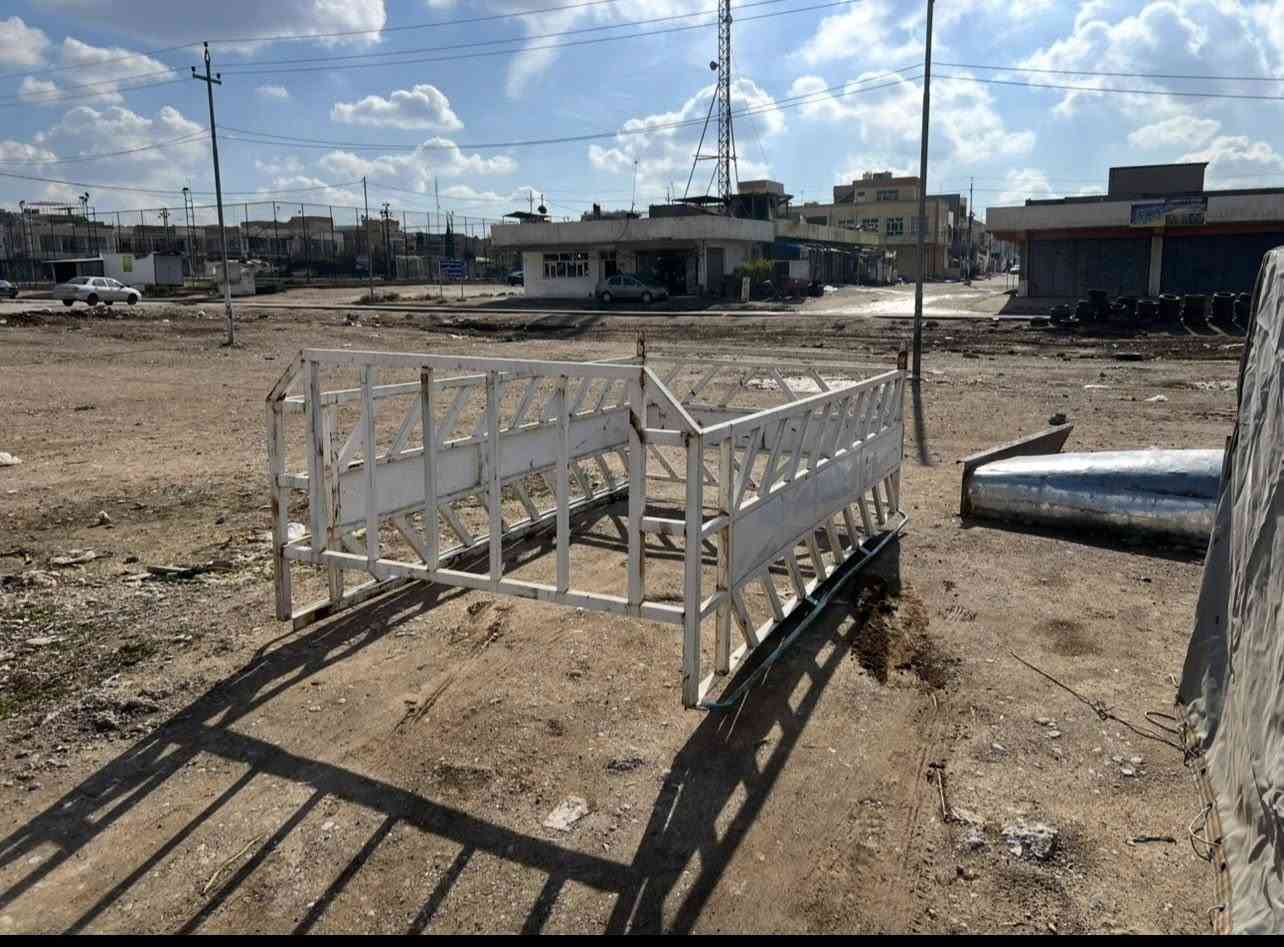 چەمچەی کیا بۆفرۆشتن ٤٠٠٠ نرخ ٢٥٠٠٠٠
***********
