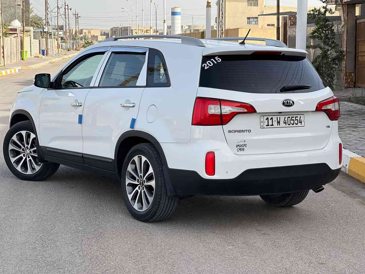 السلام عليكم

كيا سورنتو للبيع 

موديل  2015 خليجي

فور ويل+ مانع انزلاق 

محرك  6سلندر محرك وكير مكفولات شركة برقي ما مفتوح بيهن 

تحكم ستيرن

تحكم سرعه بالستيرن 

شاشه ترحيب 

يدات نيكل

منظومه زنون

لدات امامي خلفي

علامه السورنتو مضيئه بالدوسه

مري جانبيه شفط

جرص سرعه عند 120

بصمات عدد 2

اشاره ترحيب عند التقرب من اليدات

حساسات 8

كامره خلفيه

شاشه لمس 

انظمه قياده 4

نظام ايكو اقتصادي 
السياره جديده واحلى من الصور ماشيه 110 الف
سبعه راكب
داخل جلد بلادي
مكان السياره عامريه الصمود للاتصال
***********
ملاحظه السياره بيهه طخه بالبابين عكس السايق
مبدلات شركه ومصبوغات 
السعر 165 وبها مجال
