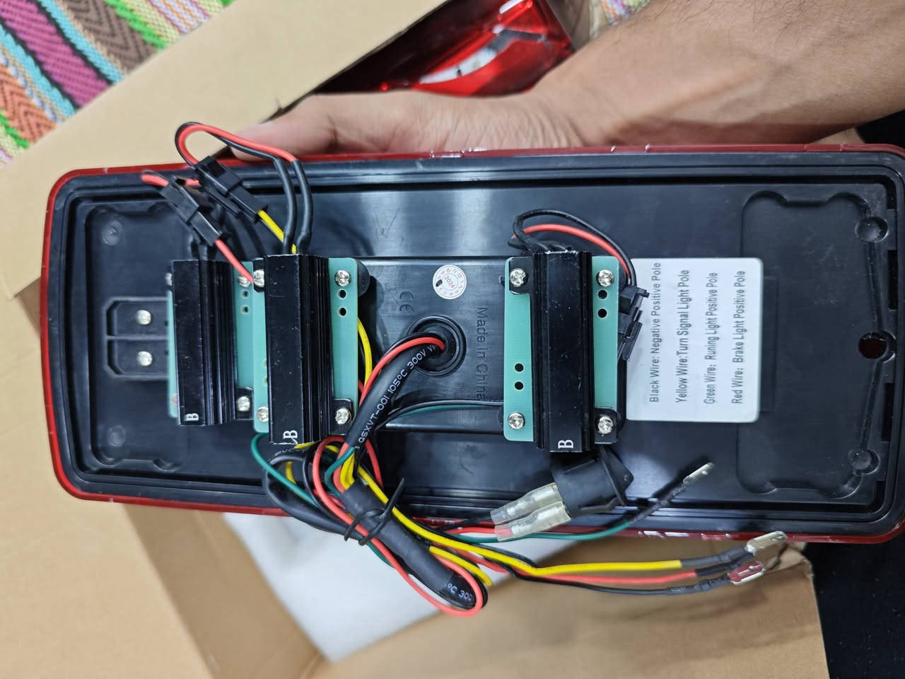 متوفر زوج بكلايت الورا مثل ما موضح بالصورة واحد منهم بي كسر هم مبين اليفيدونه ينطيني بيهم سعر


**إذا كنت صاحب هذا الإعلان وتريد حذفه لأي سبب، رجاءا أرسل رسالة إلى الدعم الفني**