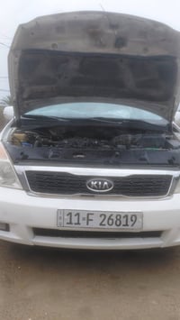 للبيع سيدونا موديل ٨ محور غاز سنوية ٢٧ بيه جاملغ أمامي يمين ٠٧٨٠٠٤٥٠٣٤...