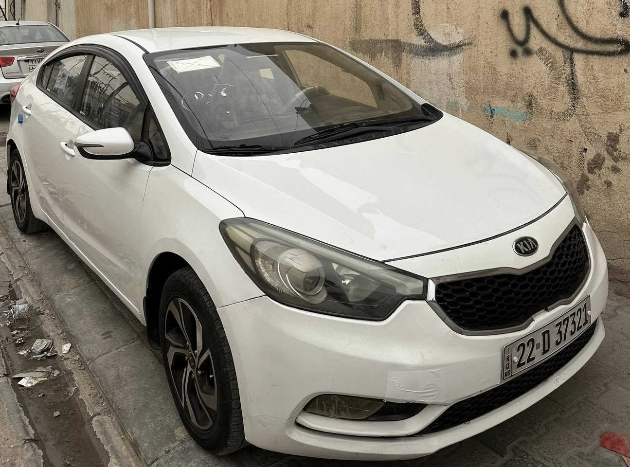 سيراتو 2014
بيه جاملغ بدون دواخل فقط
بانزين +منظومه غاز جديده 
منظومه تبريد جديده 
حداديه جديده
مداور او وكاله موجود
مكان سيارة نجف 
فوول سياره ماعدى الفتحه
110 وبيه مجال
لاستفسار اكثر واتساب  ‭0772 111 1860‬
