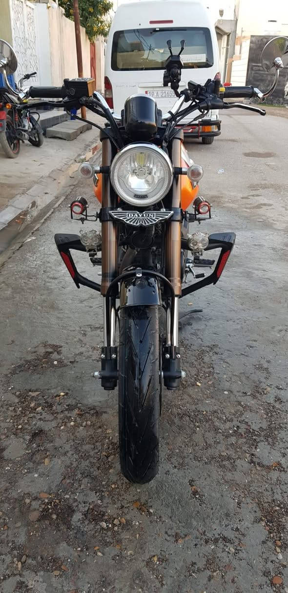 السلام عليكم ورحمة الله
من رخصة الادمن الحبيب 

دايوان لاتي مرقم ديالى باسمي لوحات انكليزي تحويل ثاني يوم موديل 22 محدثة 23 

دراجة متعوب عليها دراجة نضيفة بمعنى الكلمة متذب ربع دينار عليها نضافة الدراجة مفولة مثل متشوف بلصور تجي تشوفها بلواقع نفس النضافة ماشية 20 الف قابل للزيادة 

عنواني ديالى بعقوبة

السعر اتصل بية واني بخدمتك ***********

واسف على الاطالة 🤍
