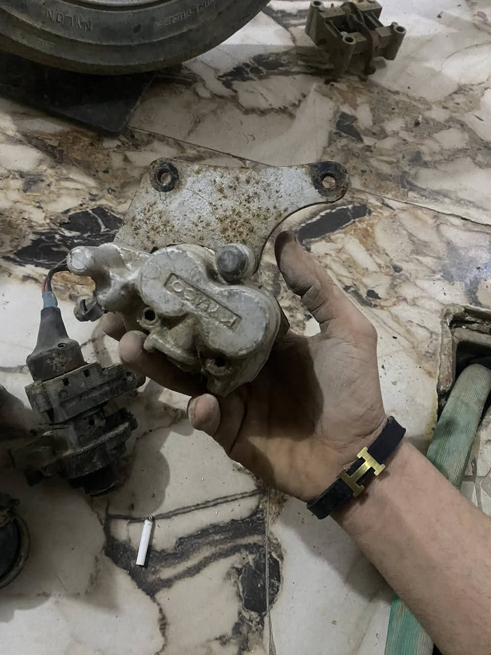 غراض كامكو بوليس اصليات كلهن كامله غراض شتريد اكو ***********مكان حله
