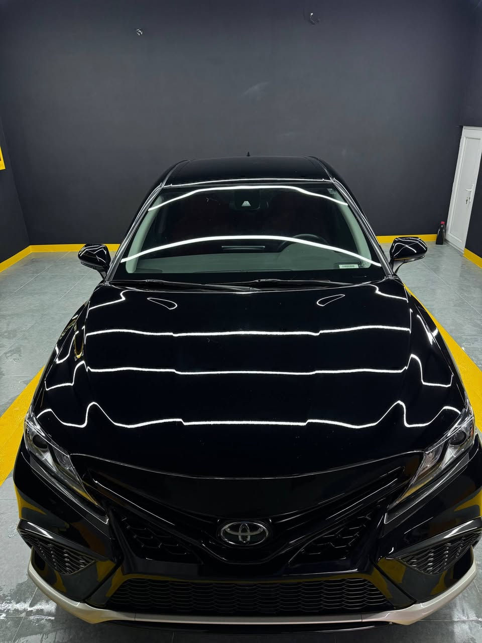 Toyota Camry XSE
مۆدێل:٢٠٢٣
بزوێنەر: ٢.٥ ٤ پستن 
هێزی ئەسپ: ٢٠٥
٣٦٧٧٧ میل ڕۆشتووە 

:تایبەتمەندیەکانی
کوشن هیتەرە 
سوکان هیتەرە
سیستەمی شەغاڵە 
ناوی جلدی سوورە 
ئۆتۆ هۆڵدە ٣ مۆدی هەیە
Eco Normal Sport
 شاشە گەورەیە 
تەبرید مەرکەزیە 
خەتی جادەیە 
تەحەکووماتی سەر سووکان هەر هەمووی هەیە 
ئاوێنە ڕادارە و سەیارەکە ڕادارە 
کوشن کارەبایە 
جام ڕەشی بیلادیە 
لیدە پێشەوەی زینۆن و لید و عەدەسە و شووشە کریستاڵە 
   مۆدی تراکشنی هەیە فوولی ئۆتۆیە  تەعدیل سوورعەیە وە مواسەفاتی 
زیاترە بەس پانۆڕاماو سڵاید نیە

:زیانەکانی
هەموو گیانی بەشەرت
ئێرباگ بلادییە و هیچ ئێرباگێکی نەتەقیوە 
تەنها چەمەلەغی دواوە لای چەپ ساردی هەیە 
 سنووقی گۆڕاوە بە بیلادی
ئۆتومبێلەکە هیچ بۆیاغێکی نییە

شوێن:سلێمانی

ژمارەی تەلەفۆن:***********

بۆ نرخ پەیوەندی بکەن ئەگەر مشتەریت
