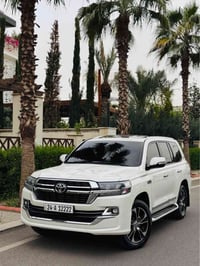 لاندكروز GXR V8 • ٢٠١٦ • ٨ ايرباغ