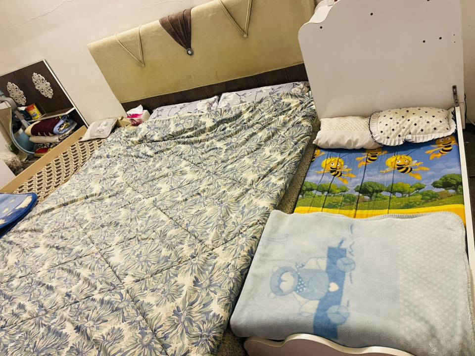 مرحبا، احبائي هذا التخم للبيع ويا الدوشك مالته والجربايتين مال الجهال هدية مابي اي عيب او كسور الي يريده يخابر على هذا الرقم ***********
