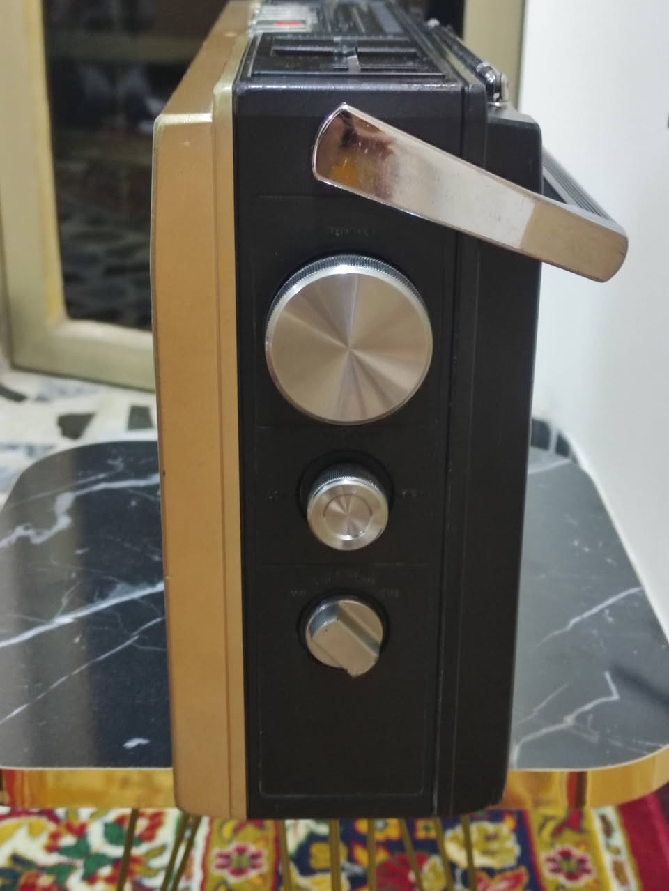 سلام عليكم مسجل راديو ناشانول للبيع نقص فقط قبق كاسيت باقي الشرح داخل الفيديو واتساب *********** يوجد خدمة توصيل لجميع المحافظات
