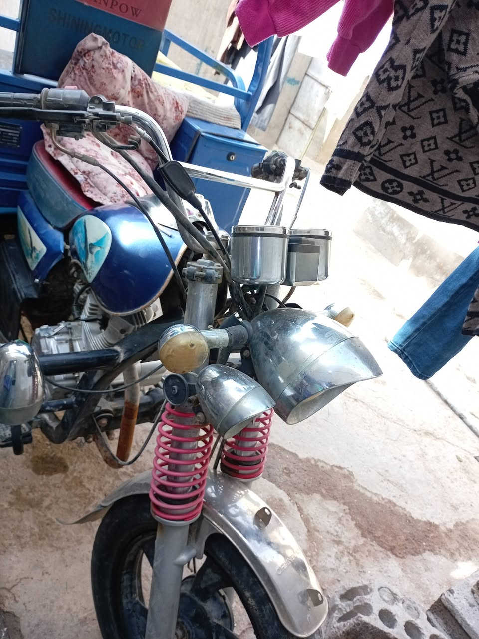 السلام عليكم ستوته للبيع موديل 2022 رقم نكليزي السعر 2600.وبيه مجال مكاني نجف  تصل خاص مامتواجد ***********
