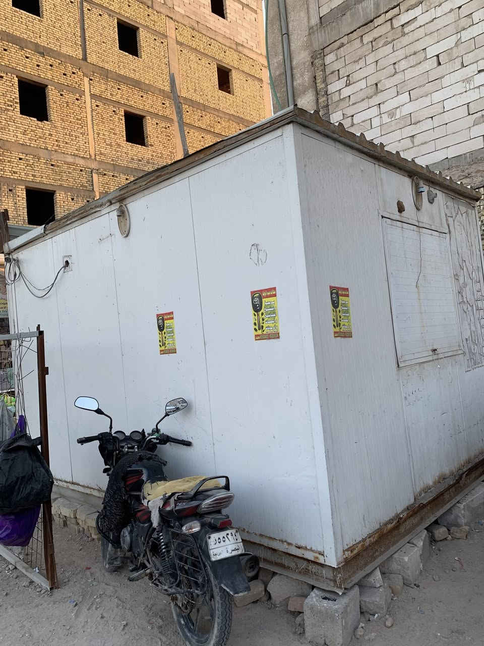 كرفان 3في5لبيع مكان العشار ***********
