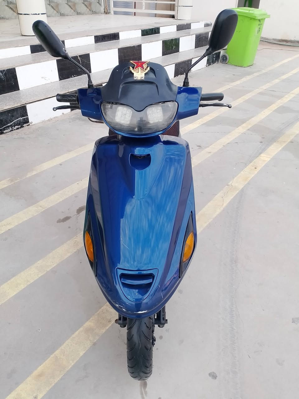 سلام 👋عليكم  البيع دراجه فواشه فحل محرك مفتوح ولفات فقط صوته ناعم محرك لايدخن لا يبخر لا ينقص  كهربايات كله شغاله سلف هندر لايت بك لايت اشاير عينه كيج سرعه كيج بانزين دراجه كامله من كلشي 
مكاني بصره قضاء المدينه بني منصور 
سعر خاص شراي يتصل ***********بي واتساب
