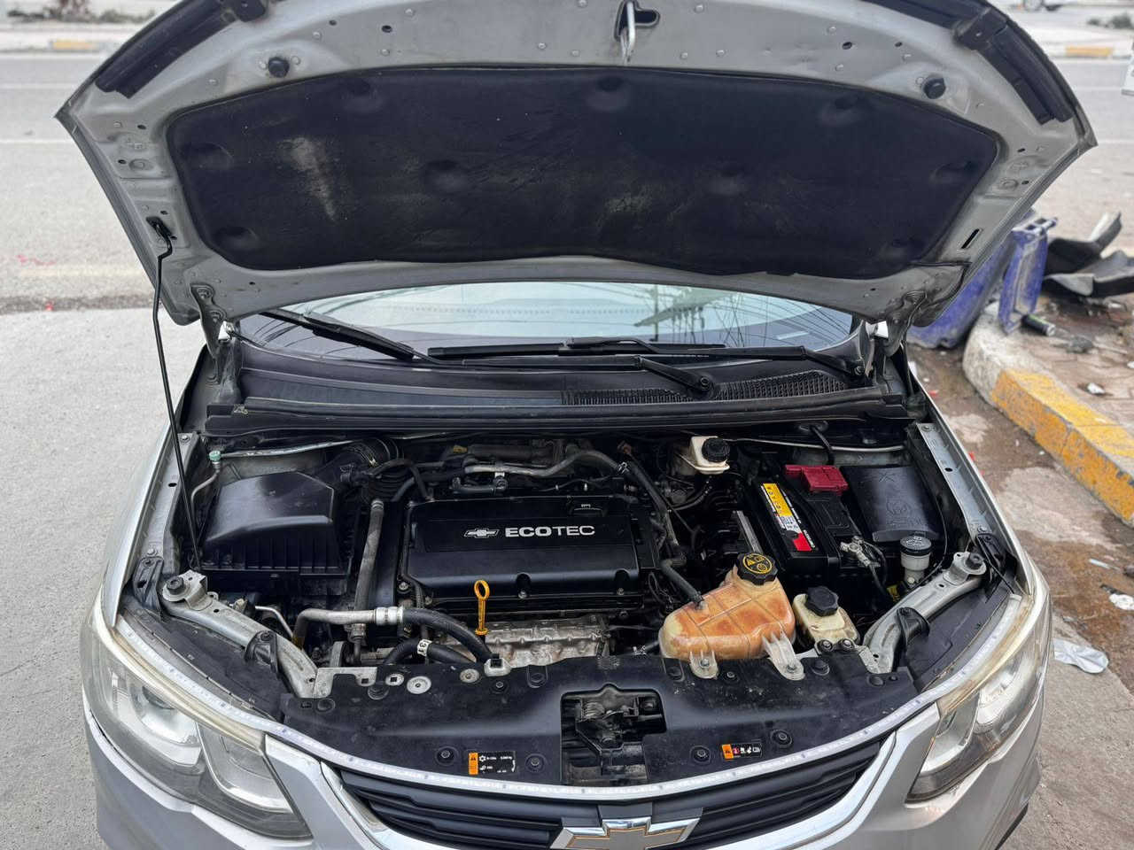 شوفرليت افيو ٢٠١٨
محرك ١٦٠٠
ماشيه ١٣٥ 
اللون سلفر
سنويه جديده
بيه قطعتين جاملغين خلفي قطعه الضربه
والقطعه الثانيه مشخطه ومصبوغه بيه منظومه زنون
شاشه _ كامره خلفي مكان الفلوجه السعر 86 بي مجال قليل.  ***********
