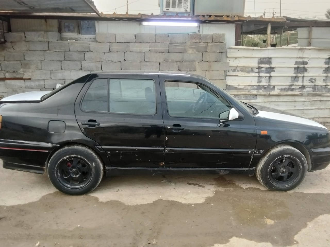 كولف فنتو محرك 2000 كير أو تماتيك  رقم بغداد موديل 92 تحويل مباشر *********** بغداد البياع السعر %33
