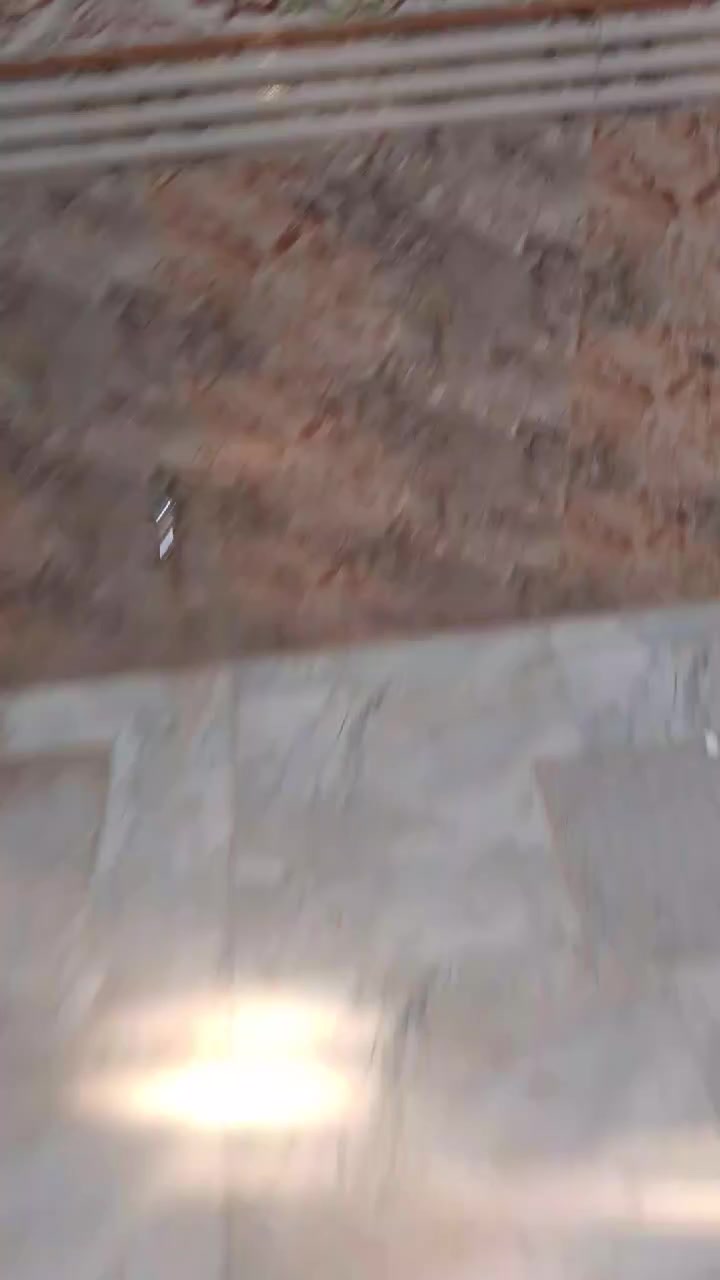 اكو بيت ايجار بكويريش بل  ٤٠٠٠قريب على مولدة وائل مساحه  ١٥٠متر طابقين بي اربع غرف نوم صاله مطبخ ايجار  ٤٥٠تلفون  ***********
