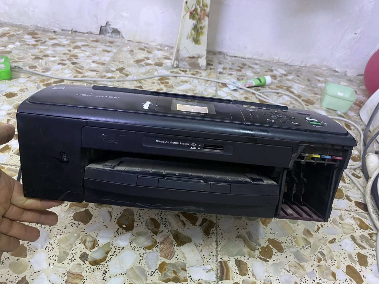 طابعة brotherشغالة ابيع فحم طابعة بية واي فاي وتانكي حبر خارجي سعر ٢٥


**إذا كنت صاحب هذا الإعلان وتريد حذفه لأي سبب، رجاءا أرسل رسالة إلى الدعم الفني**