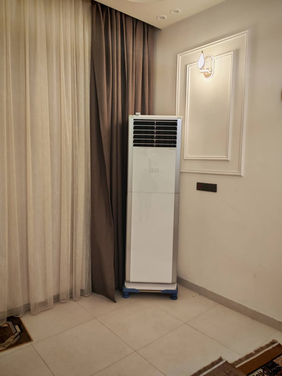 سبلت كنتوري 3 طن توسوت الأصلي جديد عدد 3  للبيع للبيع
للاستفسار أكثر الاتصال
***********
***********
الديوانيه/المركز
