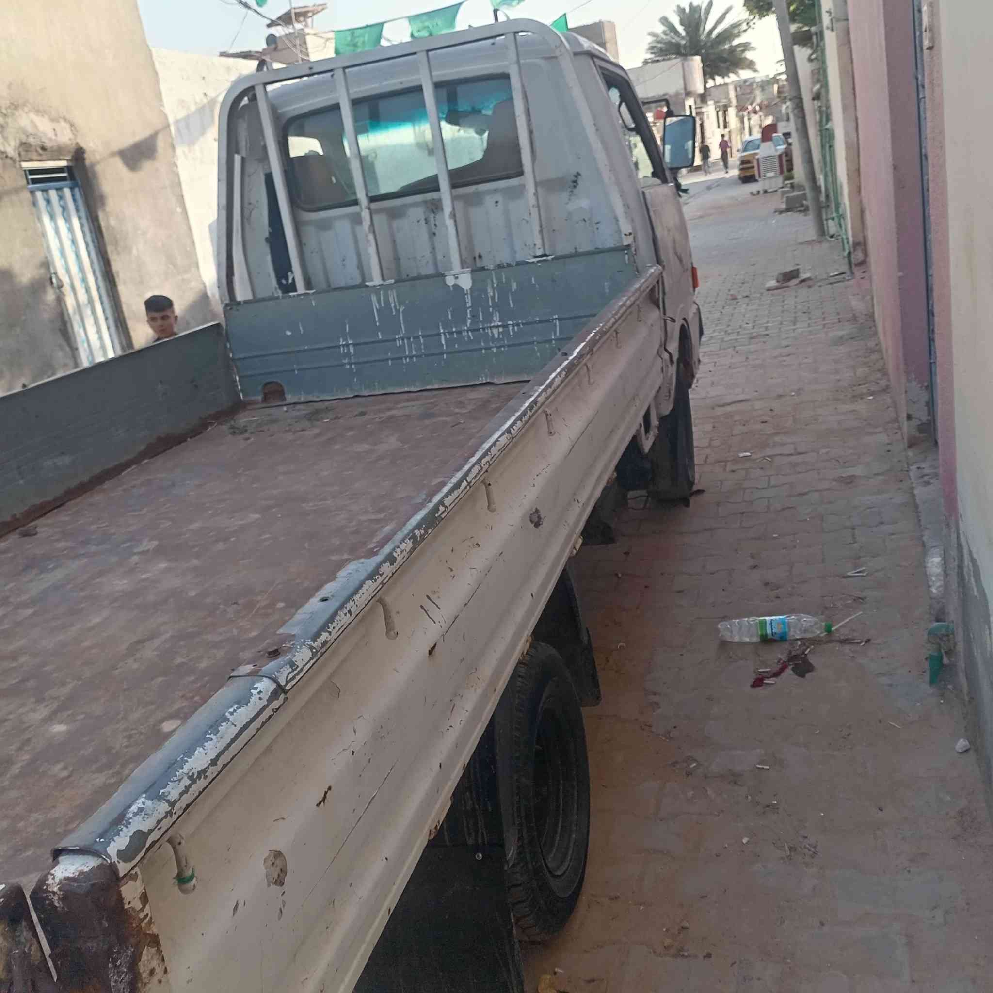 السلام عليكم كيه موديل ١٩٩٤ رقم بغداد تحويل مباشر محرك كايم السعر ٣٢وببه مجال العنوان النجف ***********
