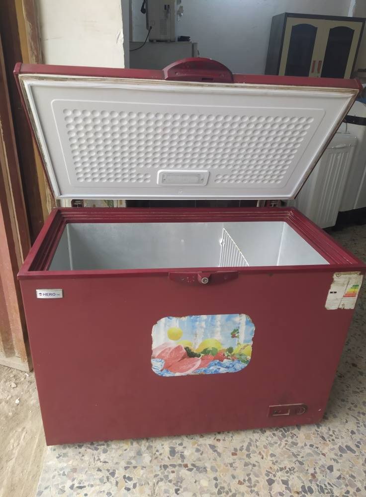 اغراض منزليه اللبيع العنوان حله ناحيه ابي غرق شارع المحكمة الاتصال على الرقم التالي *********** حلة, بابل
