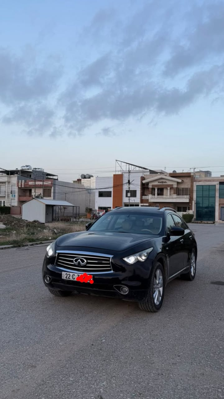 نيسان انفنتي FX35 موديل 2012 
فول   V6 3500ccوكالة سردار 
مواصفات ١/١ اعلى فئة 
كامرات ٣٦٠
حساسات ٣٦٠
فتحة
شاشة 
دخول بصمة ٤ ابواب + صندوق 
ترحيب دخول 
كشن سايق وضعيتين خزن
كشنات كهرباء السايق والصدر
كشنات تدفئة تبريد السايق والصدر
مري شفط 
وقلاب بالرجوع 
اشاير بالمري ترحيب
لايتات فول زنون 
جنطة كهرباء
كروس سرعة
تحكمات ستيرن
السيارة مكفولة من الصبغ بيها جاملغ بارد فقط بدون دواخل 
مكينة مامفتوحة باسمنة تحويل وكالة بشرط 
سعر 140 وبيها مجال (مكانها اربيل ) 
***********
