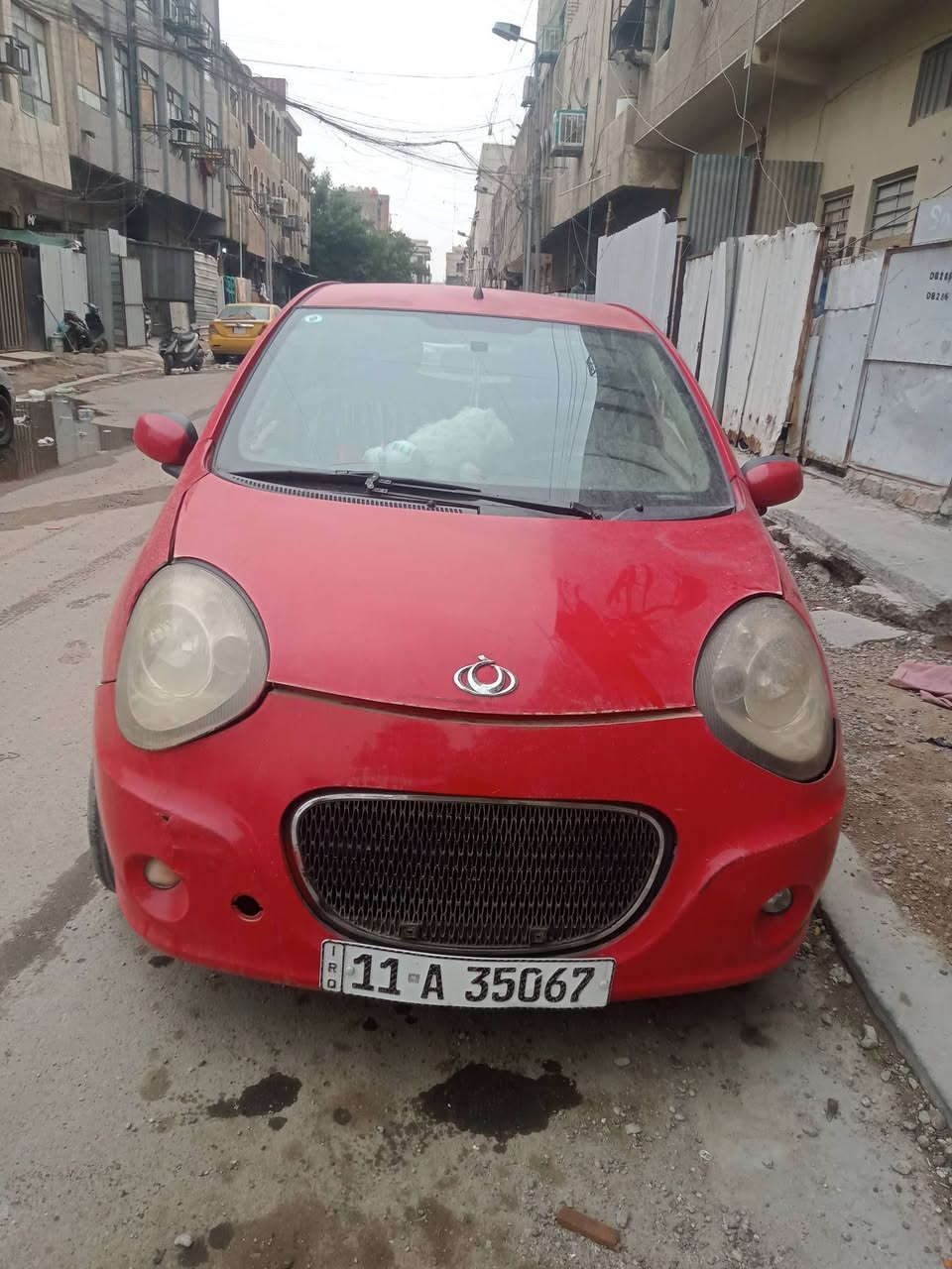 يا الله باندا موديل ١٠ للبيع كير مكينه خير من الله شرط نضافه الكشر بيها ٣ قطع صبغ سياره  داخلها نضيف مدوشمه شاشه سياره رقمها انكليزي سنويه جديده سياره يعتازلها بعض ترتيب السعر ٣٥ مكان سياره بغداد الاعظميه ***********
