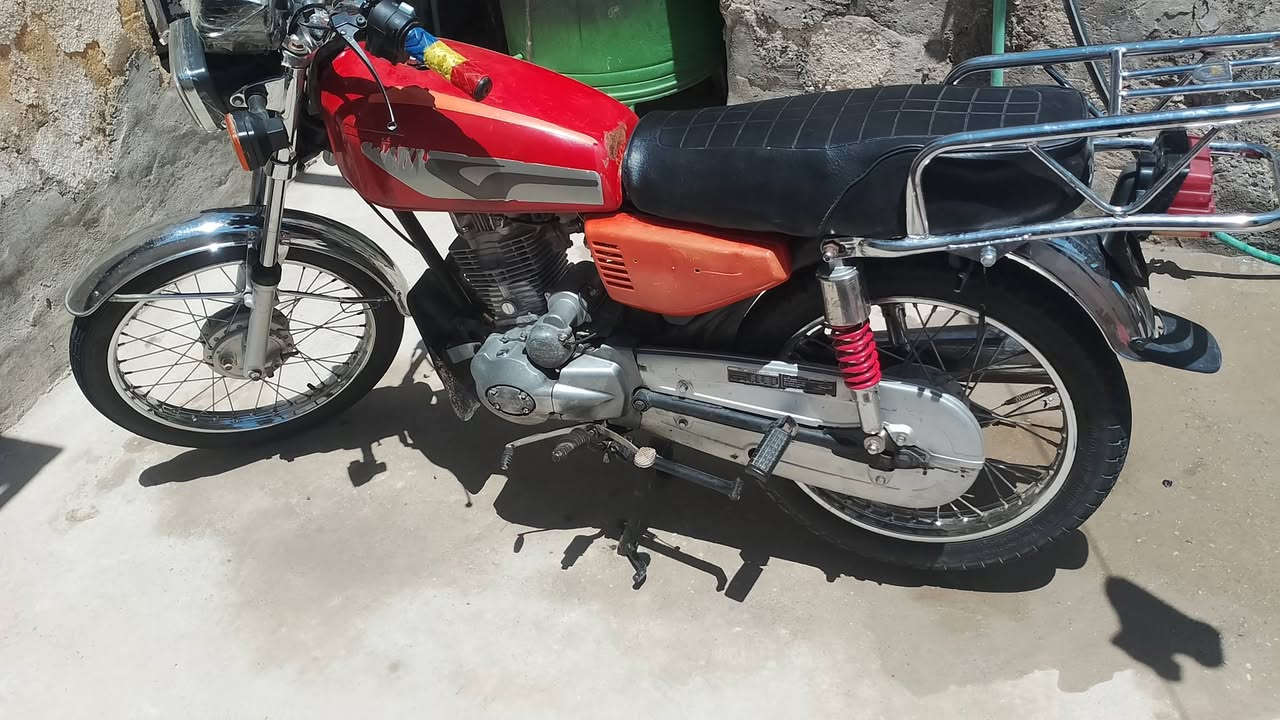 دراجة بارت موديل 20 كلك كلك جديدة جاهزه سلف كهربايات شغاله  دراجة نضيفه سعر 350 بيه مجال رقم لاتصال ***********
