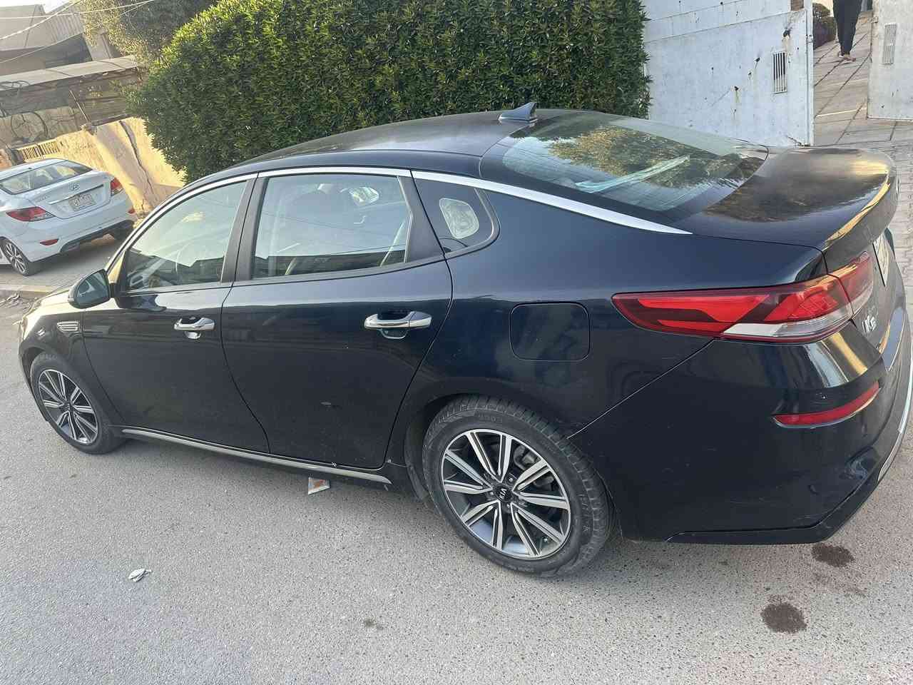 السلام وعليكم k5 2019 صبغ 3قطع 
المواصفات كشن جلد تدفئة تبريد ميموري 
رادار 
حساس امامي خلفي مري 
كامرة 360
 بيهه خيط تبخير السعر 115وبيهه مجال 

‭٠٧٧٢ ٨٦٢ ٣٤٩٩‬واتساب
