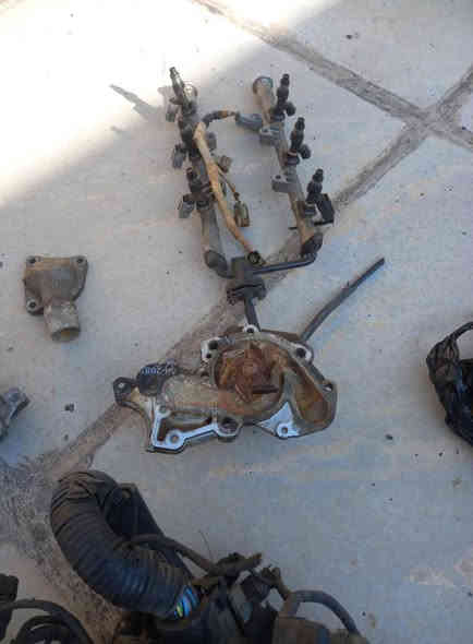 السلام عليكم يوجد اغراض اوبتما ٦سلندر للتواصل ***********
