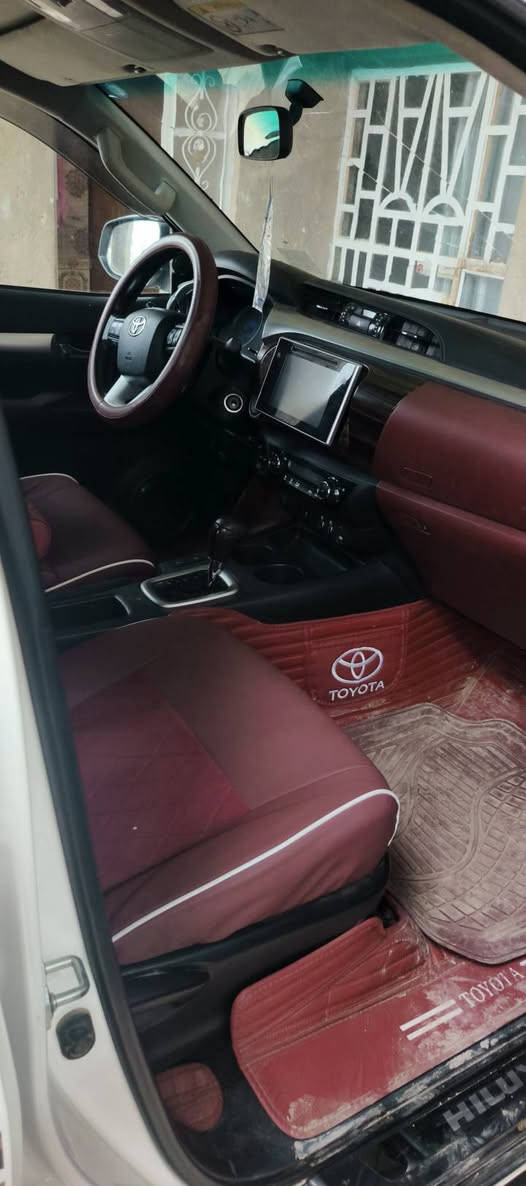 اسلام عليكم هايلوكس موديل 2020  مكفوله كفالة عامه سياره فول مواصفات مال جناي ماشية 115 اي ستفسار ع ***********
