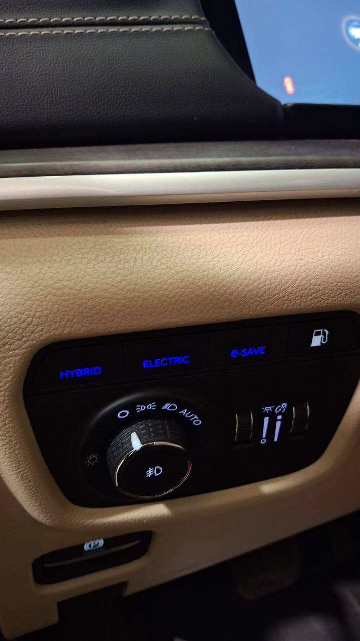 🏞Jeep Grand Cherokee🏞
🟥مۆدیل : 2024 

🟥بۆیاغ : دوو چاملغ ، دەرگای پشتەوە ، کەمێک بۆنیت.

🟥ماوەی ڕۆیشتن : 3,000Mile 

⚠️هایبرێد ، کارەبا ، بەنزین⚠️

🟥نرخ : 267$ 💵

ژمارەی تەلەفۆن : 
***********
*********** أربيل, العراق
