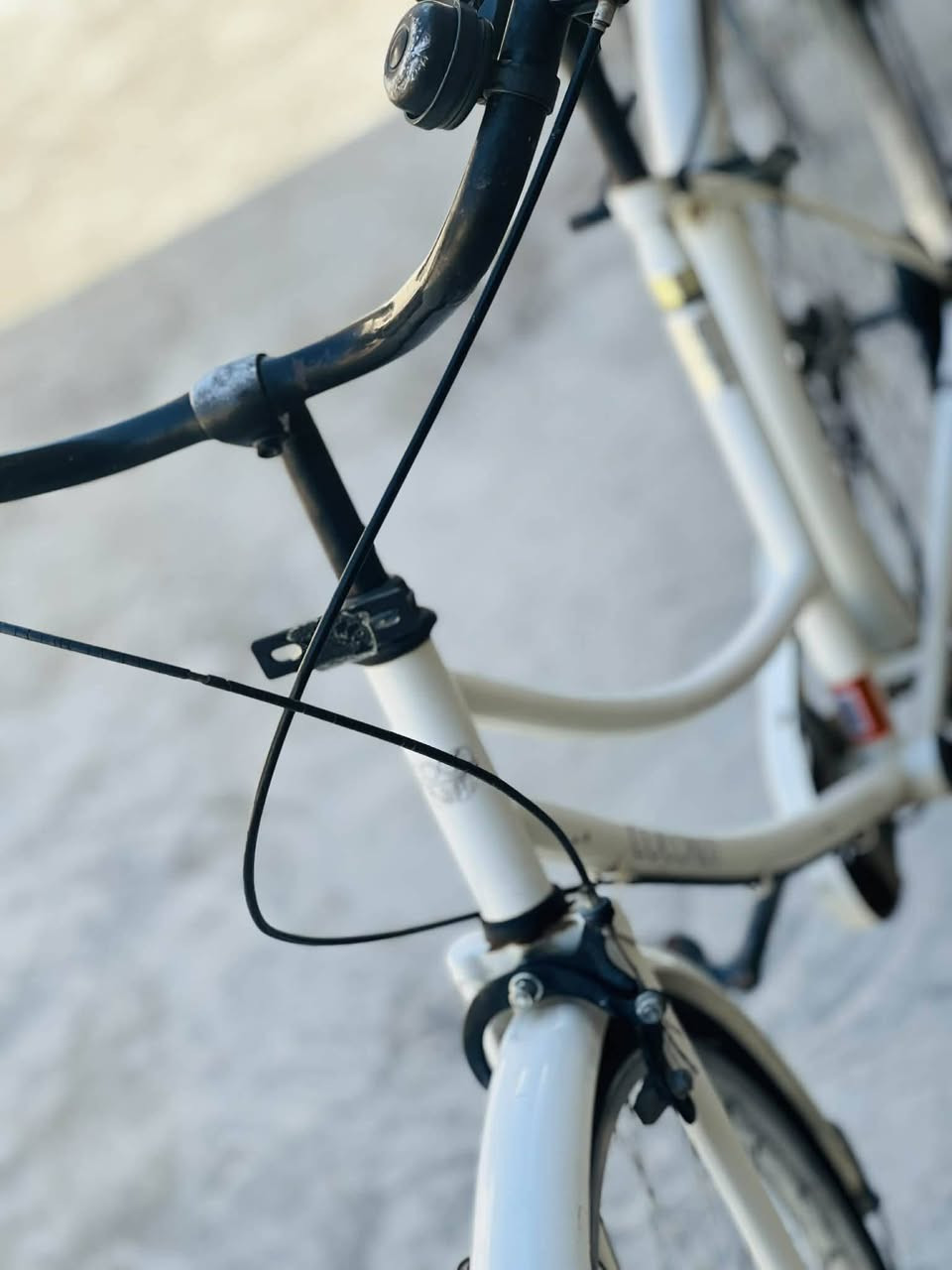 السلام عليكم بايسكل بناتي حجم 26اللبيع كامل غراضه بريكات كامله العنوان نعمانيه لاتصال عل رقم ***********
