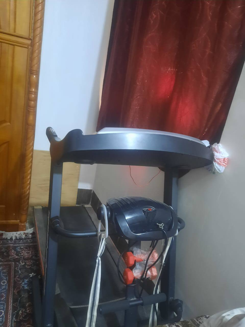 عندي جهاز جري جبلي ماطور ضخم دبل ماطور استخدام شهر فقط يعني اخو الجديد***********
