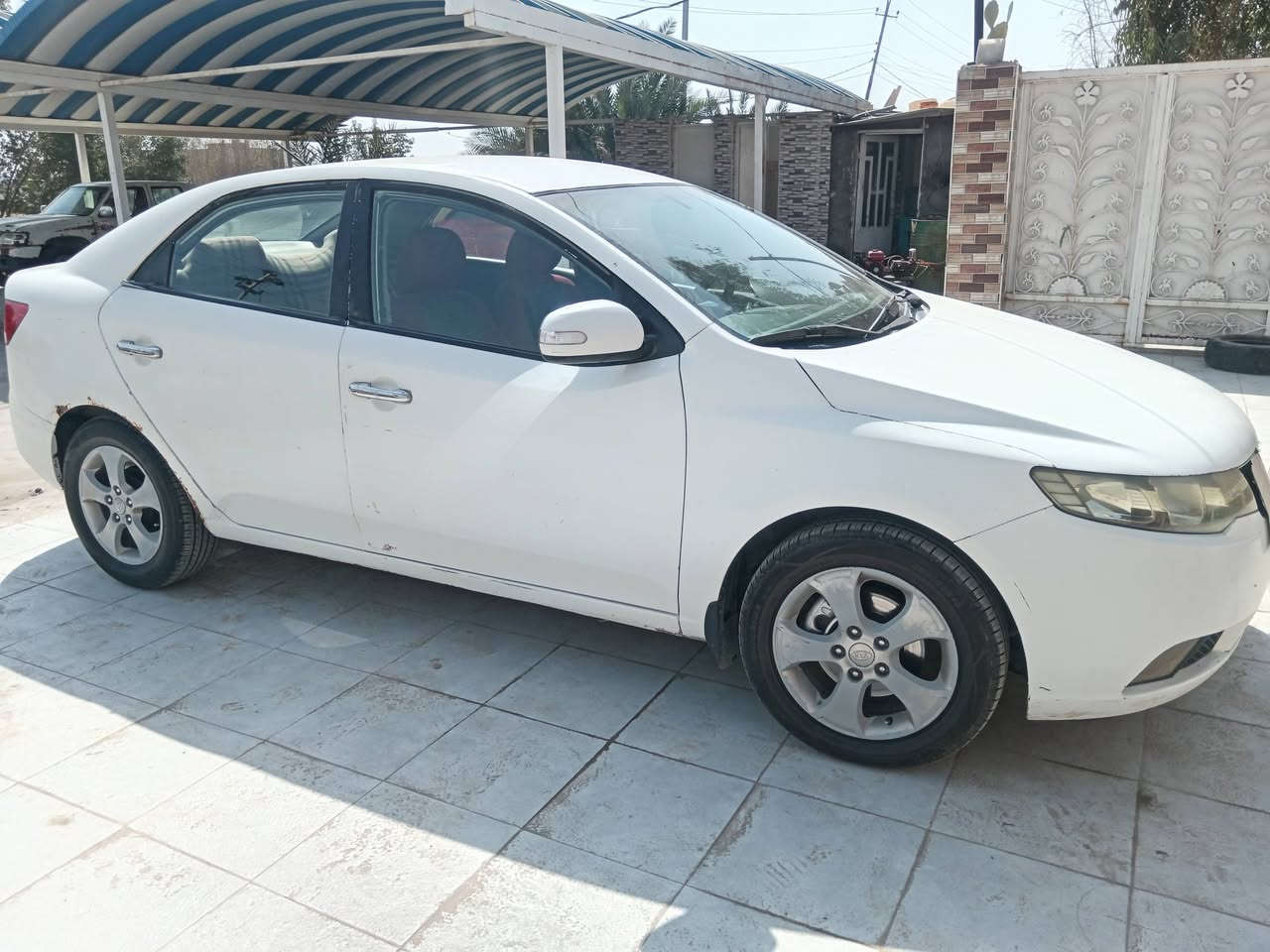 سلام عليكم لبيع سيراتو مديل 10سيار جاهز مجهز تخم تاير تبريد تدفئه كله شغاله عنوان الدوانيه مهناوي ستفسار ***********
