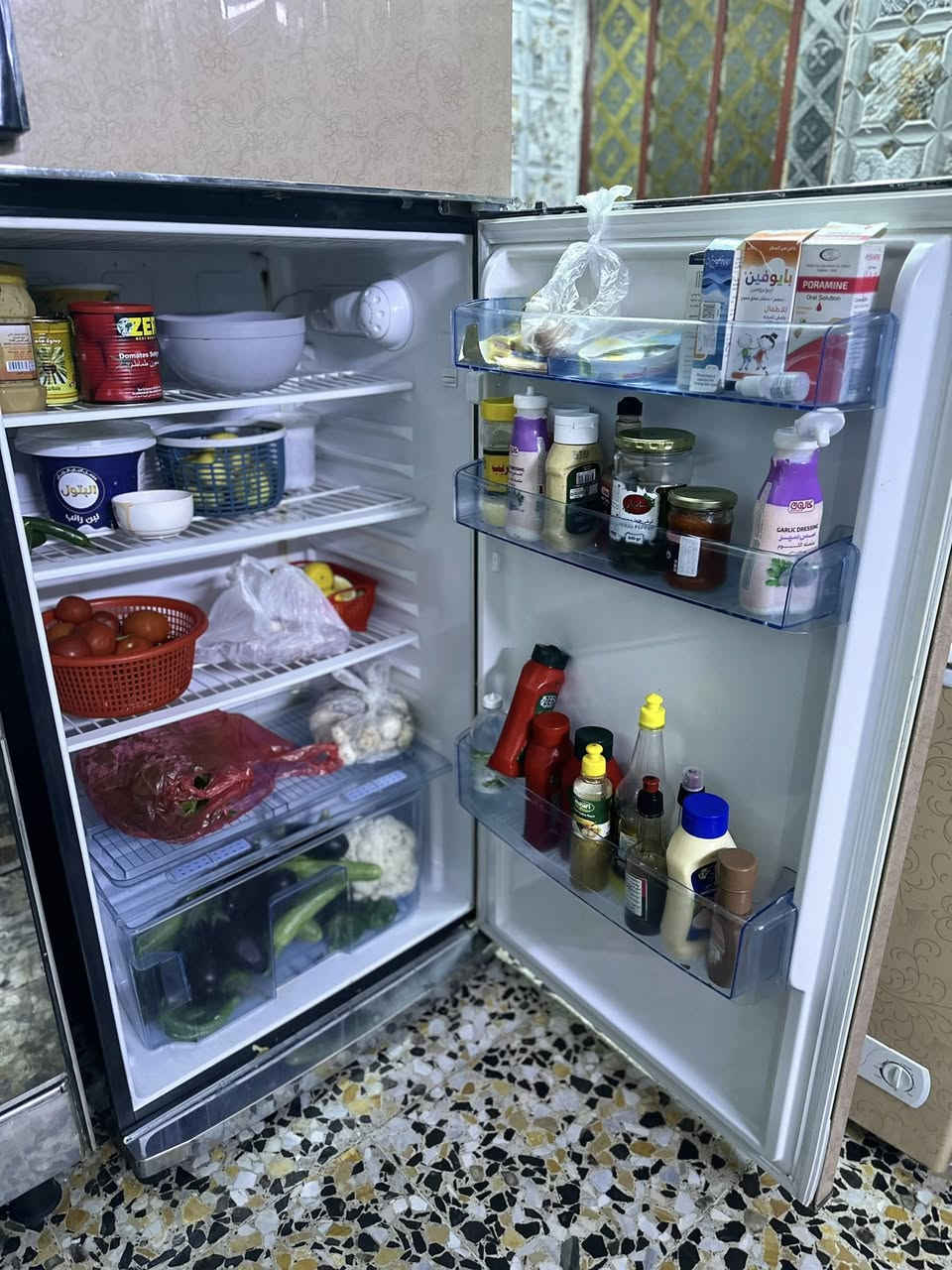 ثلاجه نظيفه للبيع مكان الشعب نظيفه كولش ب٤٠٠


**إذا كنت صاحب هذا الإعلان وتريد حذفه لأي سبب، رجاءا أرسل رسالة إلى الدعم الفني**