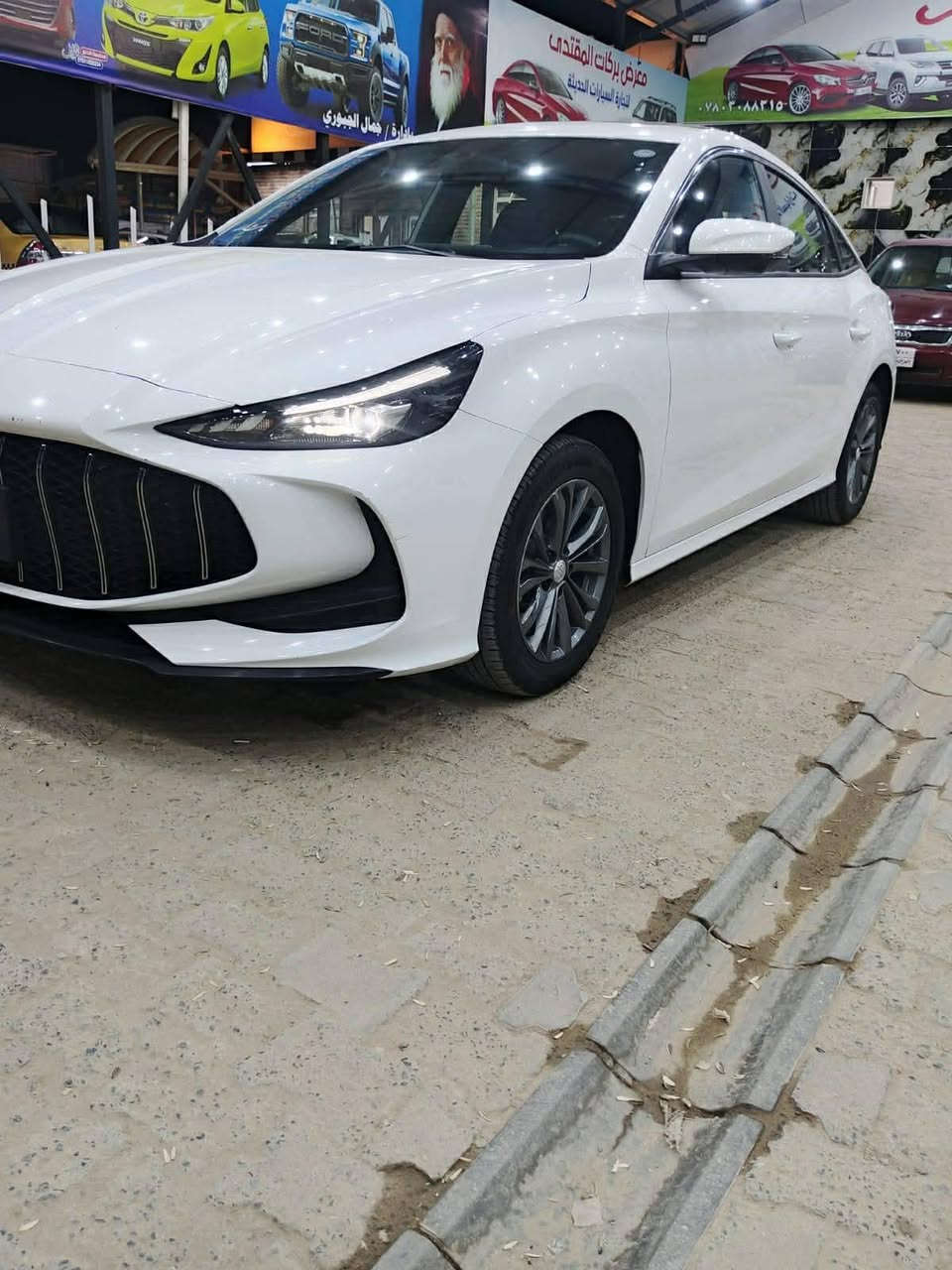 لبيع: MG موديل 2025 (أخت الزيرو)
السيارة بحالة الوكالة - أعلى مواصفات - استخدام جداً بسيط
• ماشيه: 3,000 كم فقط.
• المواصفات التقنية:
• نظام الرادار الذكي (تنبيه وتصادم).
• نظام 5 كاميرات (رؤية 360 درجة محيطية).
• تحكمات ستيرن، بصمة، شاشة، وكافة مواصفات الرفاهية.
• الحالة: السيارة مكفولة كفالة عامة (صبغ، لغد، شاصي، محرك، كير) وبحالة الشركة تماماً.
• السعر: 117 ورقة بيه مجال بسيط"].
• المكان: النجف الأشرف.
للتواصل والاستفسار من المالك مباشرة:
📞 ***********
