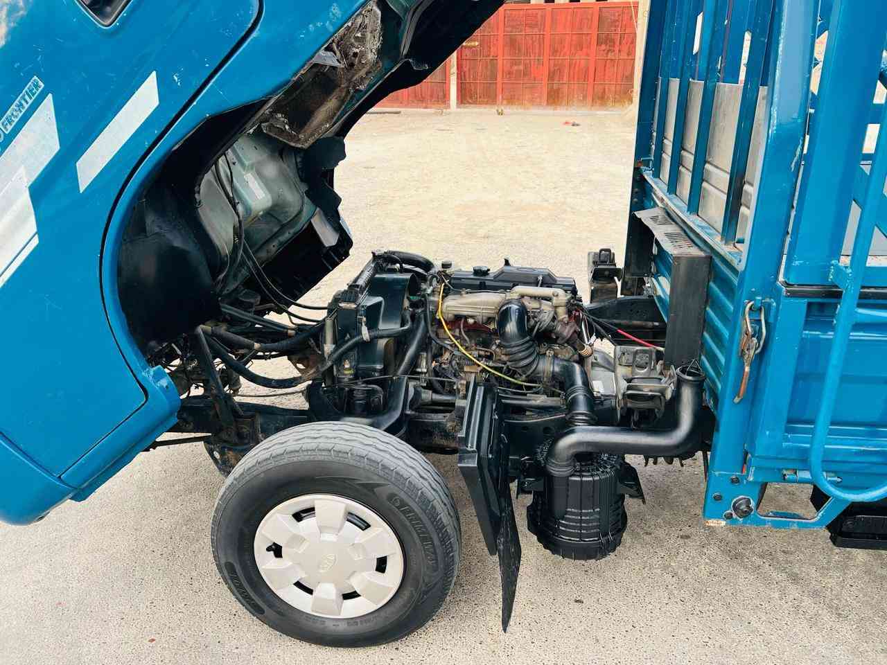 سلام عليكم....كيه البيع...ام عيون قلاب ..مديل 2001 رقم بغداد....صبق بس دوسات فقط .. مكينه وكير واكسن وشاصي كفاله.....تحويل مباشر.....صدر امامي وخلفي جديد.... تخم تاير جديد... كهربائيات شغاله.....محجر تفصال.....دواخل حلوه.....اخلاف جديد السعر 85 ... وبيهه مجال ... الطيبين ... الاستفسار علا رقم الهاتف ***********
