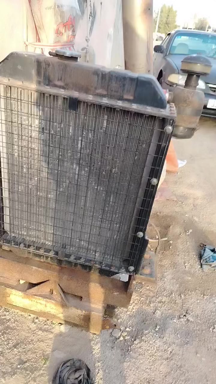 السلام عليكم
مولد للبيع محرك براد تريله 4سرندر
كهرباء ثابته
35كيفي
الانبار الفلوجة
رقم الهاتف***********
