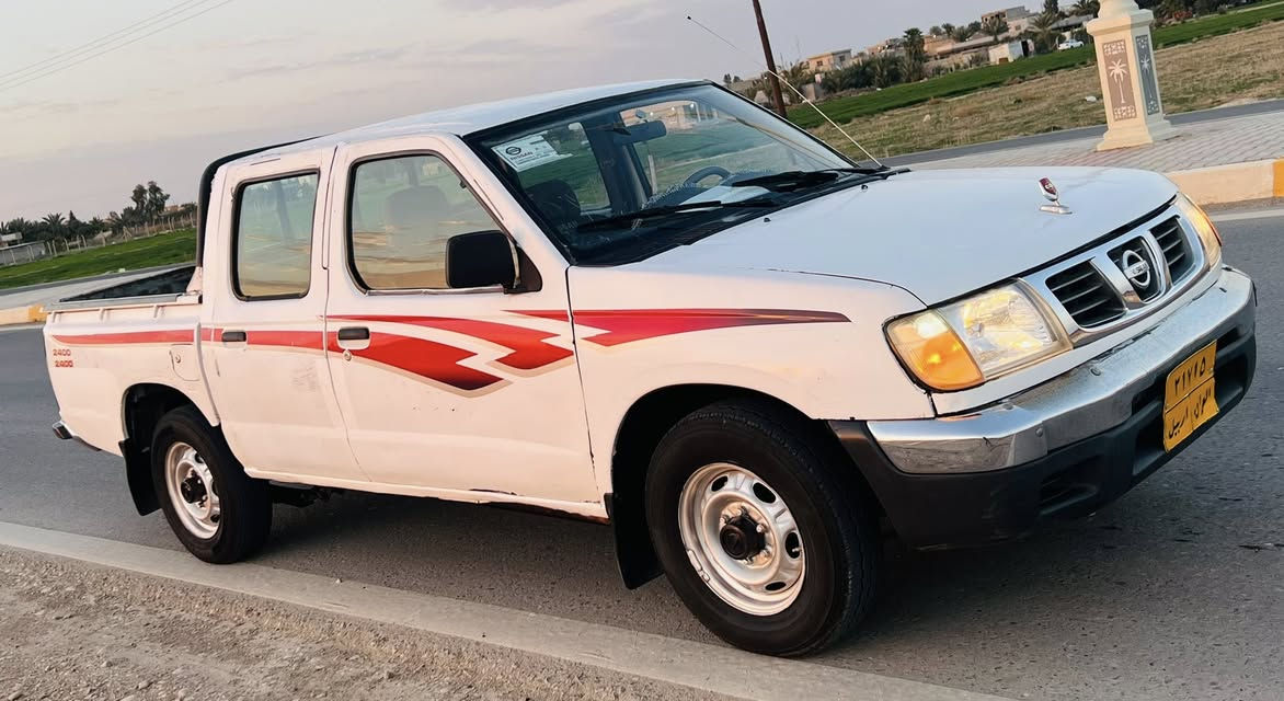 السلام عليكم نيسان 2001 شبوط للبيع (رقم اربيل تحويل ثاني يوم مصفرة غرامات ما عليها ولا الف) مصبوغة عام بدون دواخل كير ومحرك بالشرط. تخم تاير جديد. صدر امامي خلفي جديد. كهربائيات كلها بالشرط. السيارة جاهزة ما بيها اي نقص 55 ورقة وبيها مجال للشراي للأستفسار ***********
