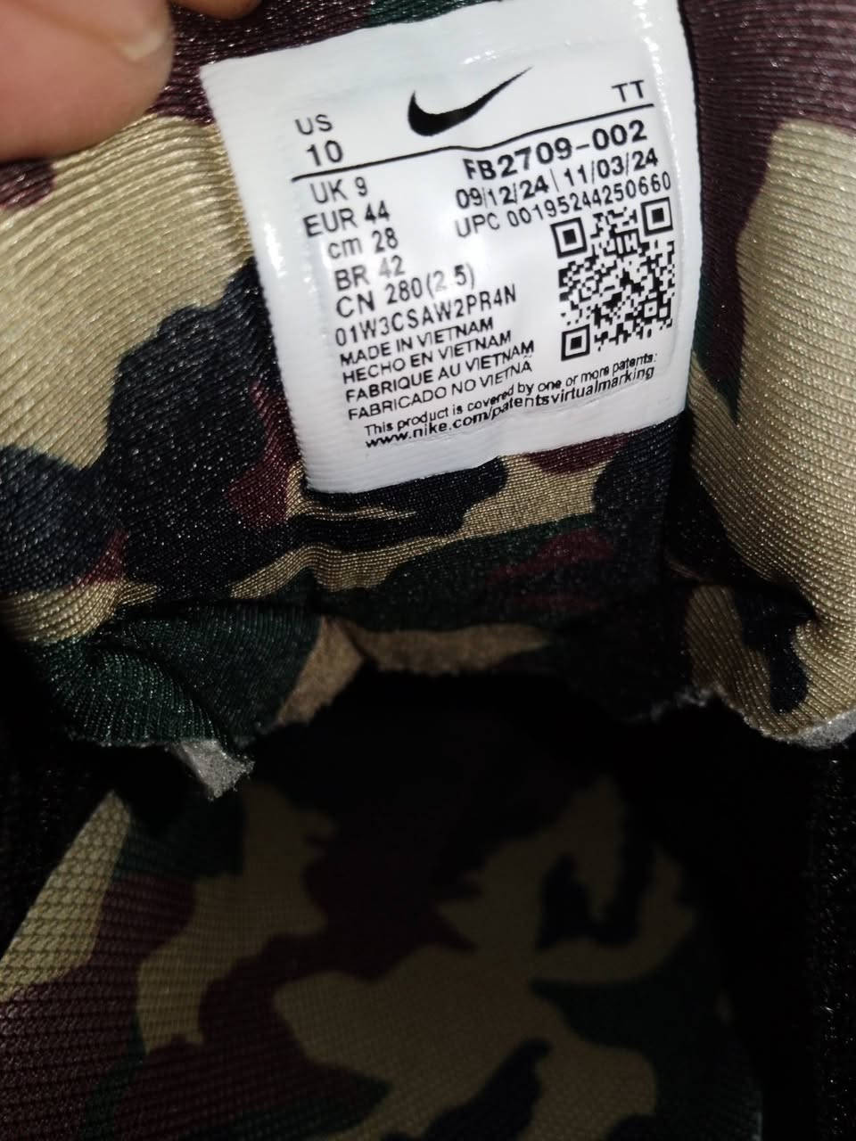 نايك موديل حديث صناعة فيتنامي باركود الشركة قياس 44    مبطن عسكري قطعة طبية ومريحة باللبس


**إذا كنت صاحب هذا الإعلان وتريد حذفه لأي سبب، رجاءا أرسل رسالة إلى الدعم الفني**