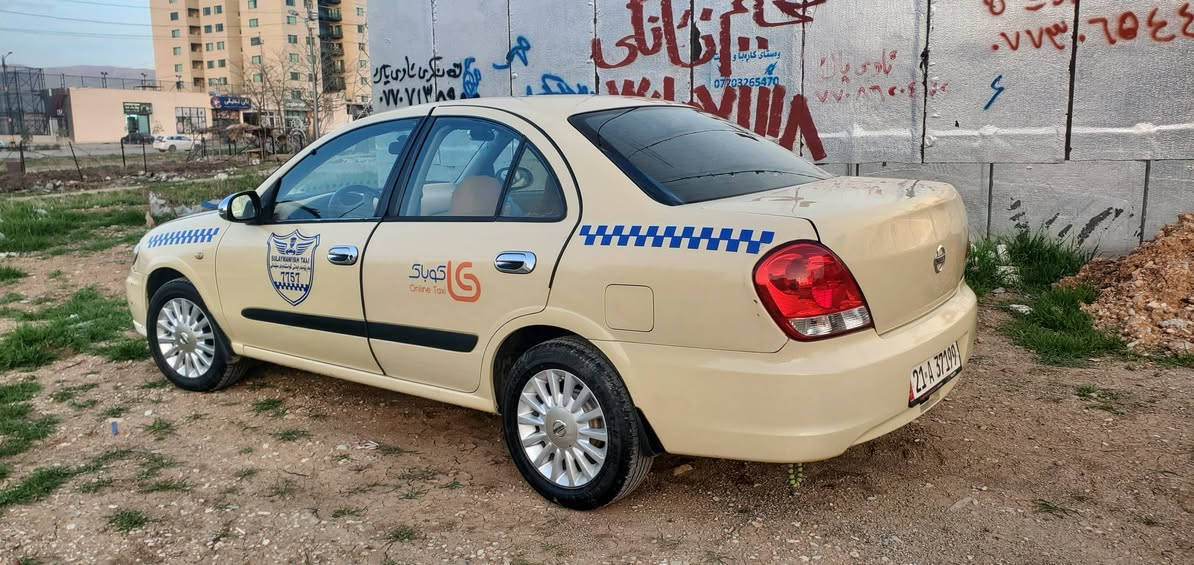 سه نی ۲۰۱۱ یابانی پارچه ره ش نیه به پارچه ره ش ده یفروشم پیش و دوای که پسه چه مه له خه کانی دواوه ی بویاخی تیا نیه و لیدراوی هیچ نیه هه یکه لی‌زور زور جوانه ٤تایه و ویلی لوک لوکی له سه ره سه نه وی مانگی ۱۲ به سرچوه و ره قه می تازه یه سه یاره که دیناریک مه سره فی نیه ۱۰۲ گه لاو معامه له
***********
