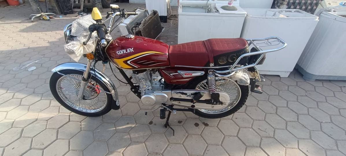 السلام عليكم دراجه تايكر 2025للبيع اوراق العنوان واسط الصويره ***********
