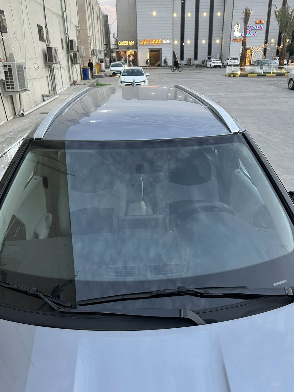 السلام وعليكم
ميسيوبوشي اوتلندر خليجي موديل 2024 ماشيه 19 الف فقط 

السيارة مكفولة من كلشي 

مواصفات..  

بصمة تشغيل 

تحكمات ستيرن 

6 انظمة قيادة

شاشه جبيرة 

حساسات امامي خلفي 

دخول ذاتي 

كامرة خلفية 

سايد بريك بصمة 

اوتو هولد 

مري شفط 

للتواصل *********** 

مكاني بغداد
