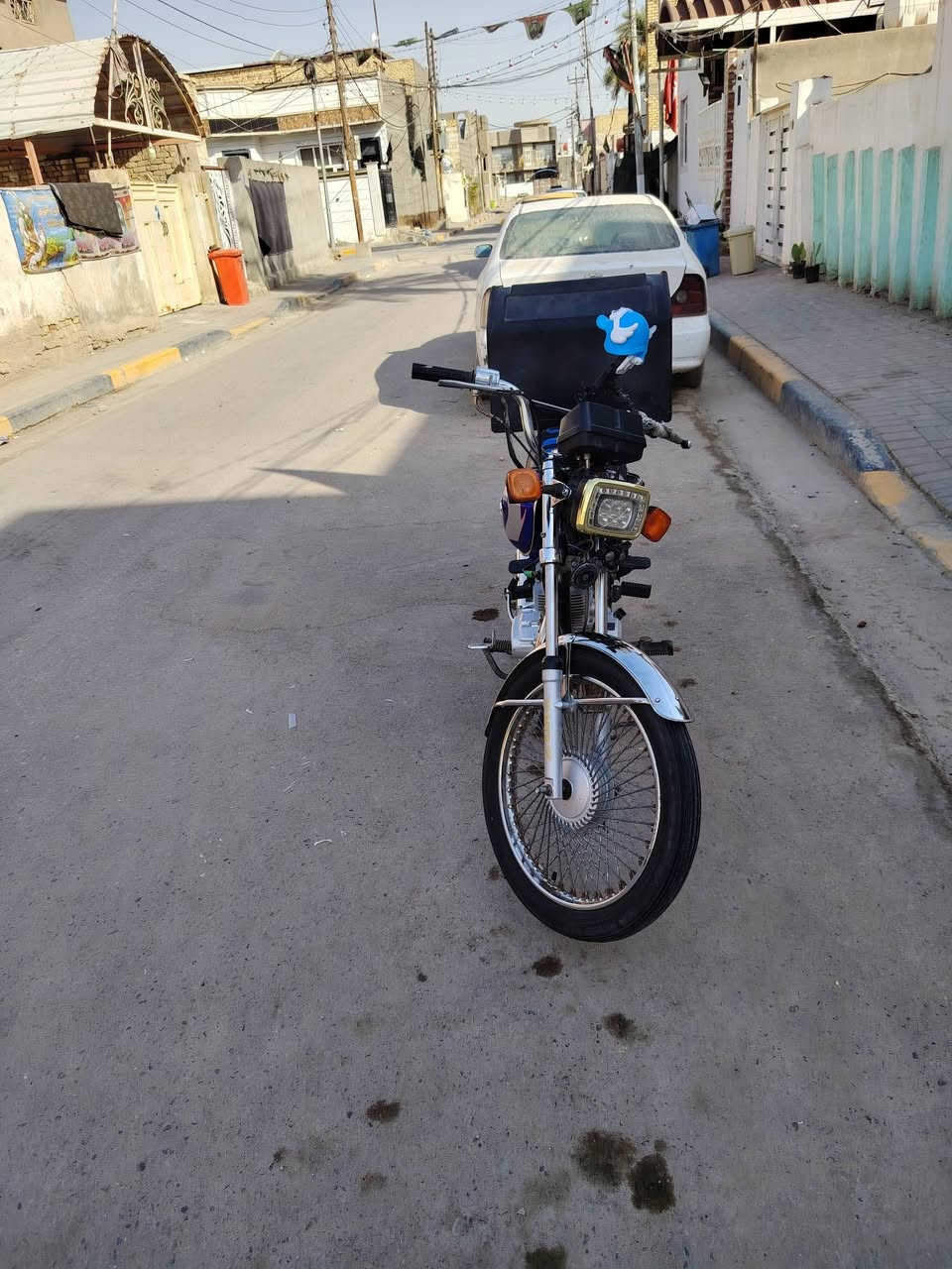 السلام عليكم
للبيع تايكر موديل 21 ارواق سكنر (استنساخ) ب500 و ويهاه الصندوق و ويل جوبلس
واراوس بفراشه حاويه
للاستفسار ***********
