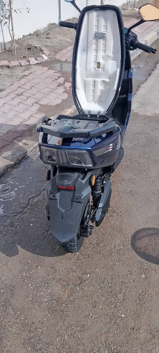 سلام عليكم دراجه شحن6بطاريات السعر 950
شاحنه موبايل بلوتوث تشغيل عن بعد تشغيل كارت سويج بيهة بك 3سرعات وبيهة سرعه مقفوله مكفوله كفاله عامه 

***********
